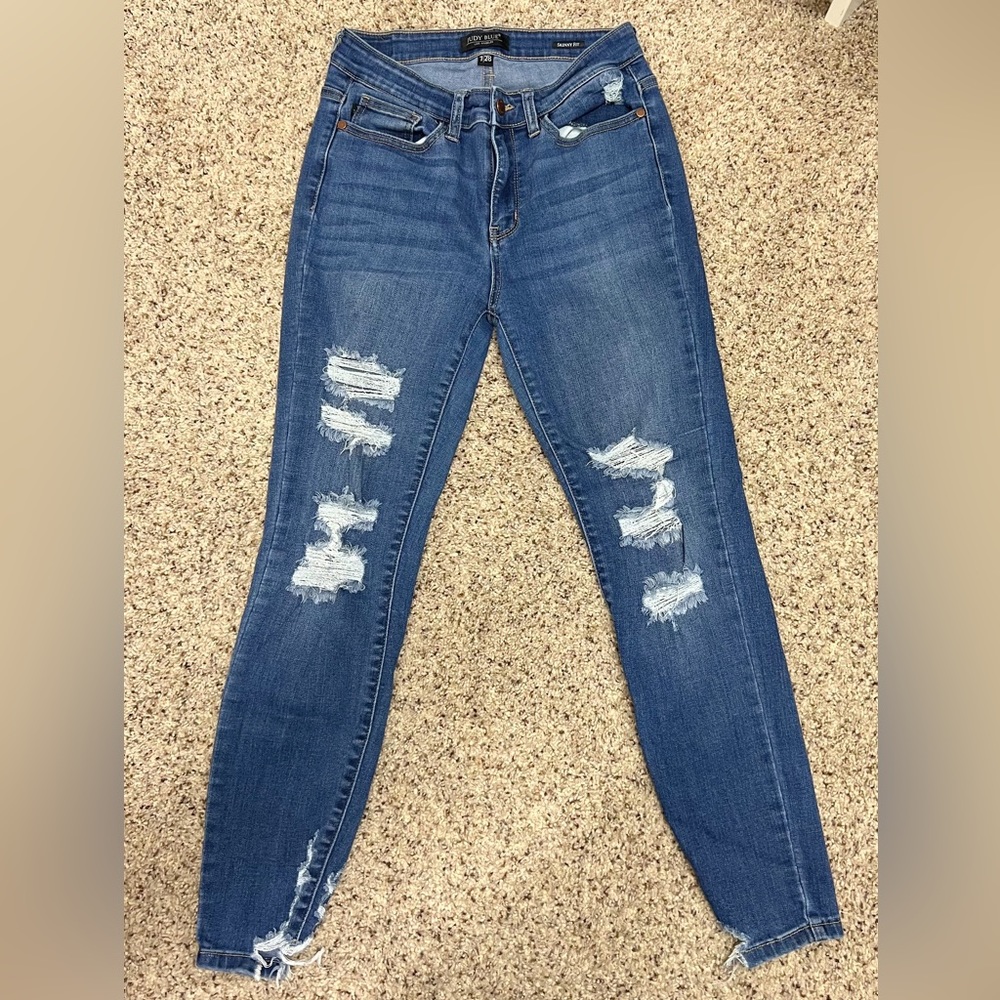 Judy Blue Distressed Skinny Jeans